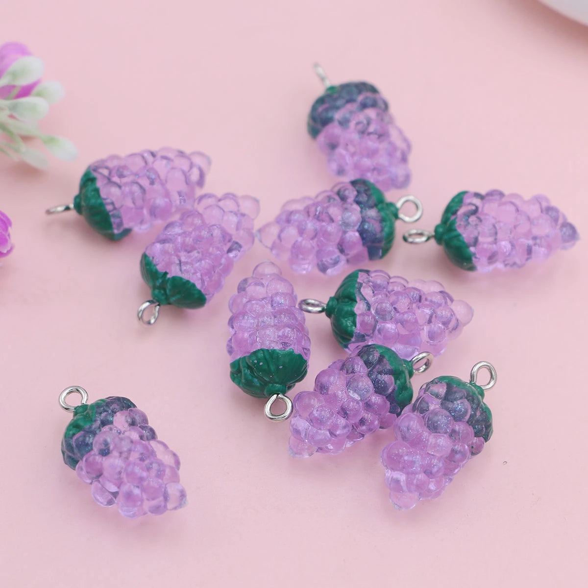 10pcs Simulated Acrylic Purple Grape Charms Pendants for Jewelry Making DIY Phone Case Key Chain Earring Dollhouse