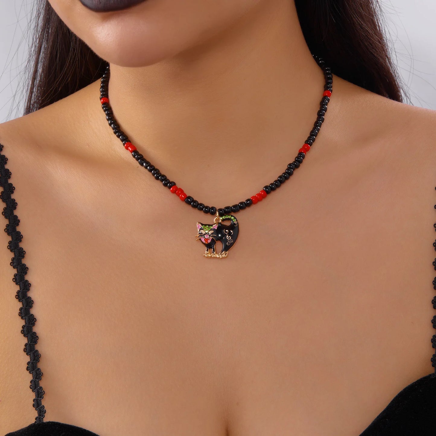 Simple Mixed Color Rice Beads Necklace for Women Gothic Dark Spider Bat Pumpkin Skull Pendant Necklace Halloween Jewelry Gift