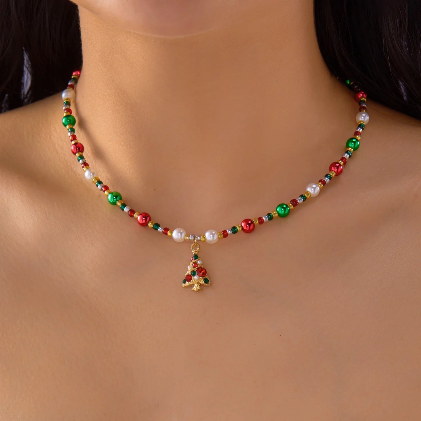 Christmas Red Green Beaded Xmas Tree Snowflake Pendant Necklace Holiday Party Jewelry Gift for Women Girls Festive Accessories