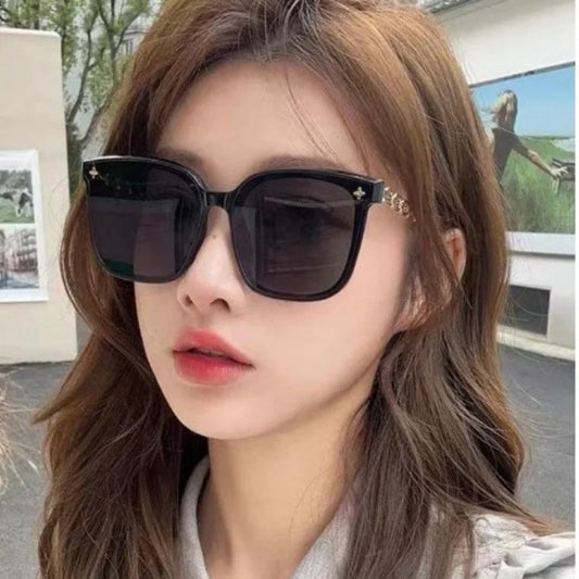5pcs Classic Square Men's and Women's Sunglasses, Retro Large Frame UV Resistant Sunglasses