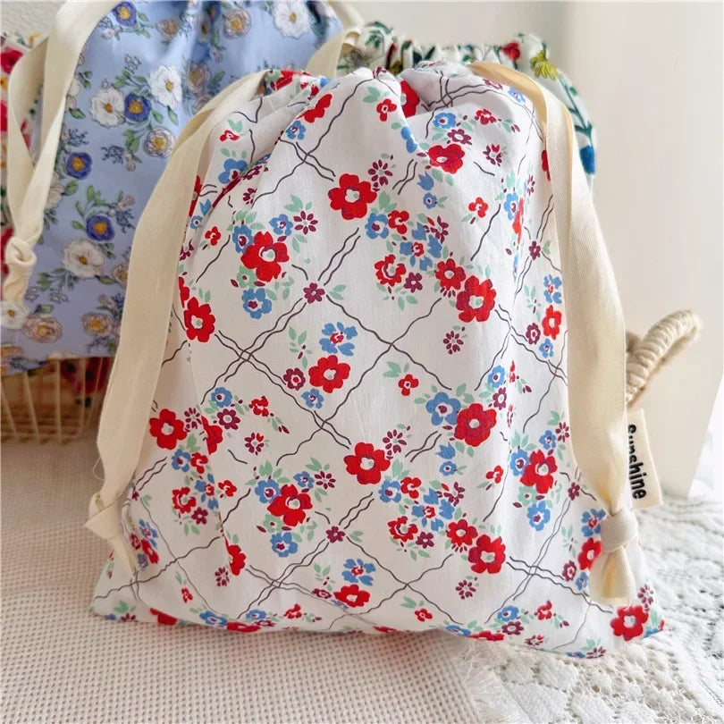 Portable Organizer for Underwear Socks Bra Cotton Makeup Bag Travel Drawstring Bags Ins Flower Print Clothes Cosmetic Bags 2026