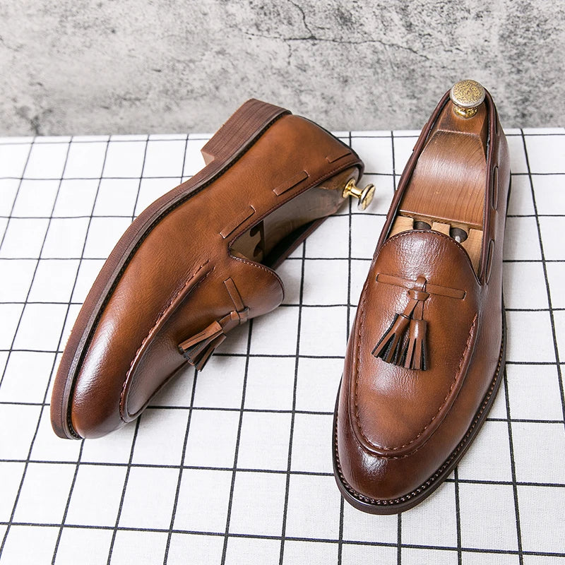 Classic Men's Dress Shoes High Quality Office Leather Shoes For Men Tassel Social Casual Business Shoes Men Loafers