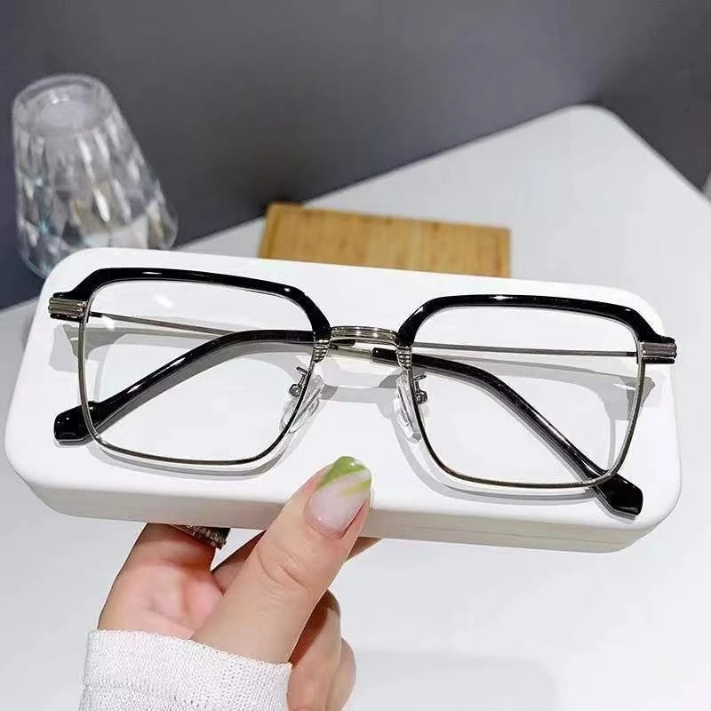 High-Definition Photochromic Eyebrow Frame Reading Glasses for Men & Women Presbyopic Strength +100 to +400