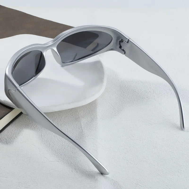 Y2K Style Irregular Frame Surround Silvery Glasses, Perfect for Concerts, Parties, and Gifts.