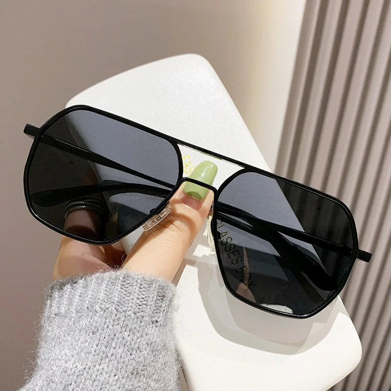 Color-changing Shades For Men UV-resistant Men's Photochromic Polarized Sunglasses Day And Night Outdoor  Glasses Aviator Style