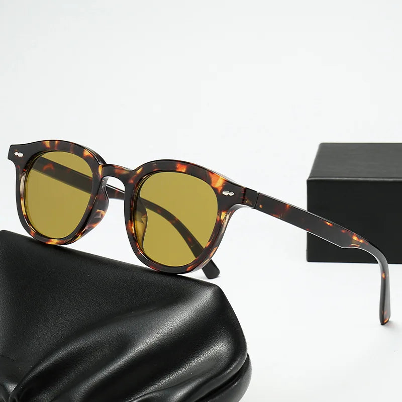 JNPCXI Vintage Small Round Men Sunglasses Fashion Gradient Shades UV400 Women Trending Rivets Punk Sun Glasses