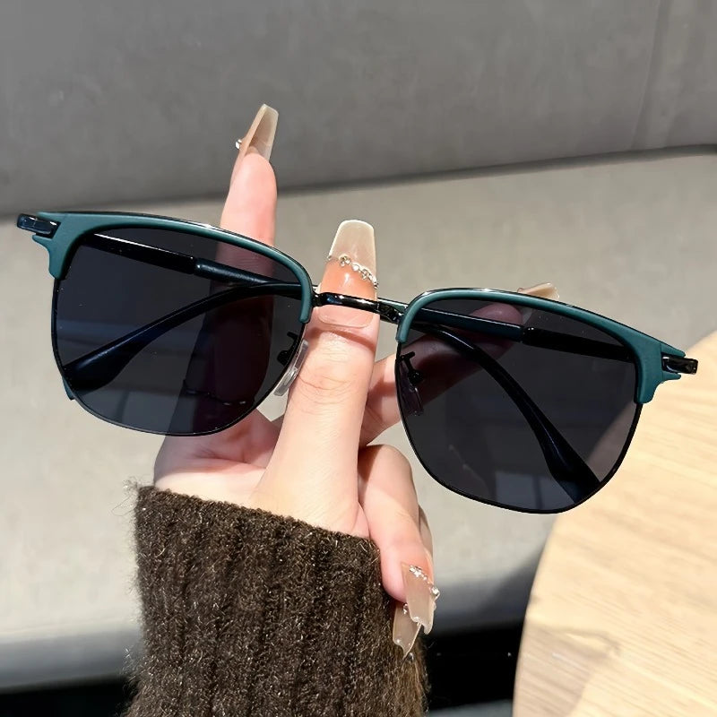 Elegant Business Square Eyeglasses Retro Rivet Metal Frame Trendy Street Eyewear