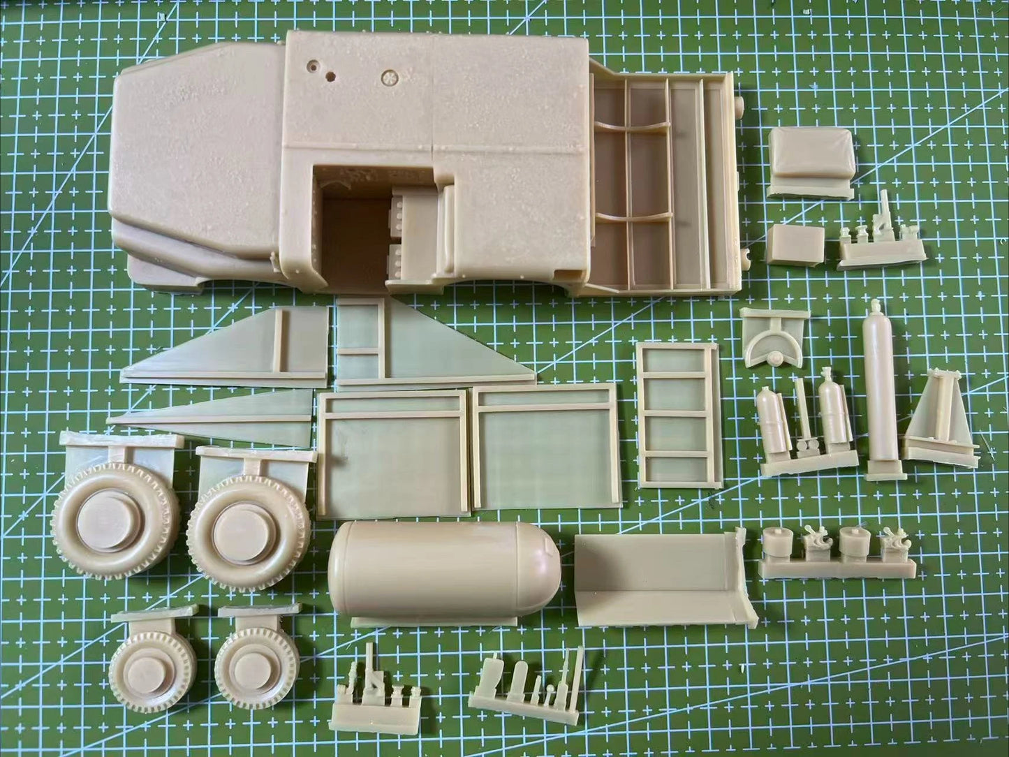 Precision 1:32 Cast Resin Grey Model, Navy Aircraft Carrier Deck Model Unpainted