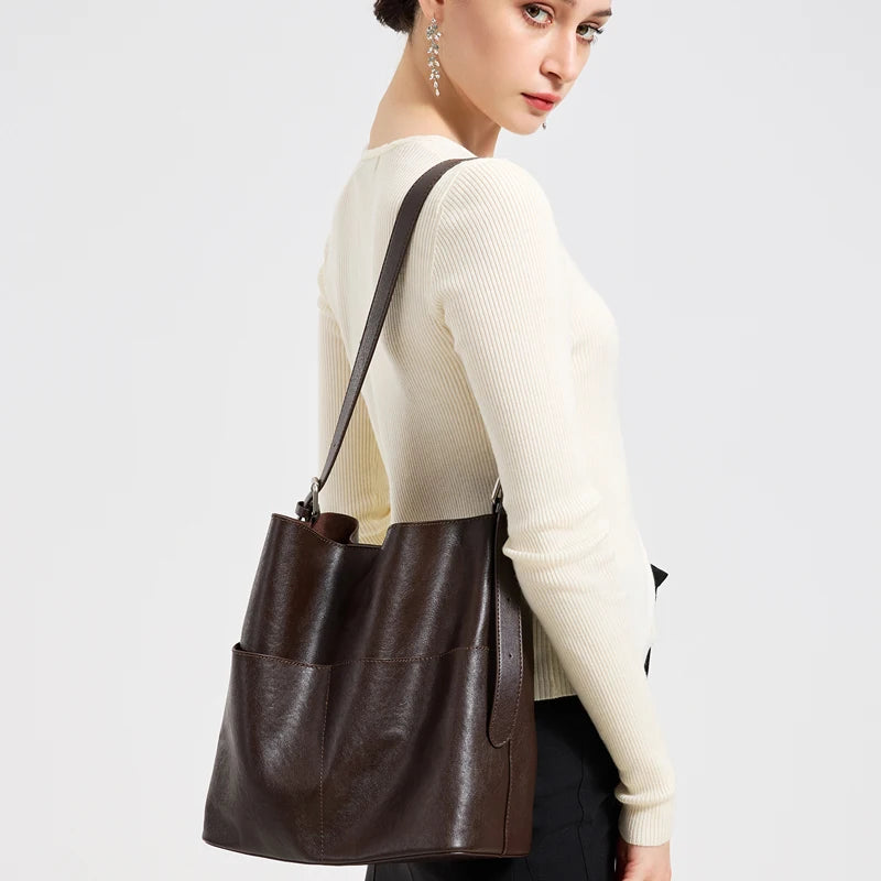 New Women's Oil Wax Cowhide Genuine Leather Bag Lady Fashion Real Cowhide Bag Female Luxury Design Retro Large Capacity Handbag