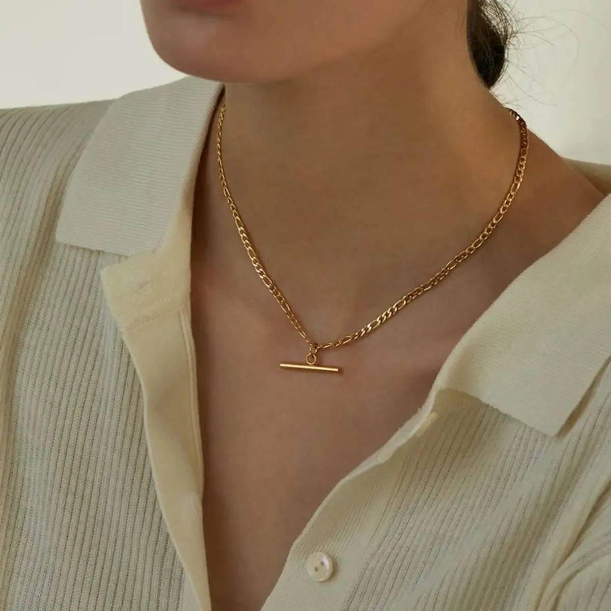 Uworld New 18K Gold Color Plating Figaro Cuban Chain T-bar Pendant Necklace Stainless Steel T-bar Pendant Necklace For Women