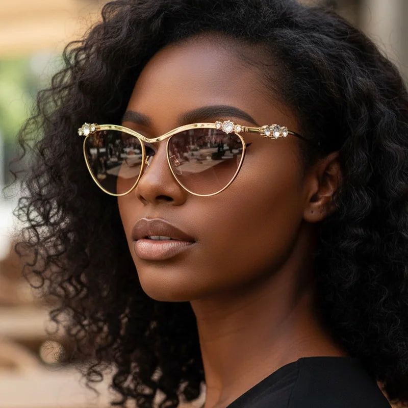 JNPCXI Cat Eye Punk Rhinestones Sunglasses Women Luxury Brand Metal Frame Sun Glasses for Lady Fashion Outdoor Eyewear Shades