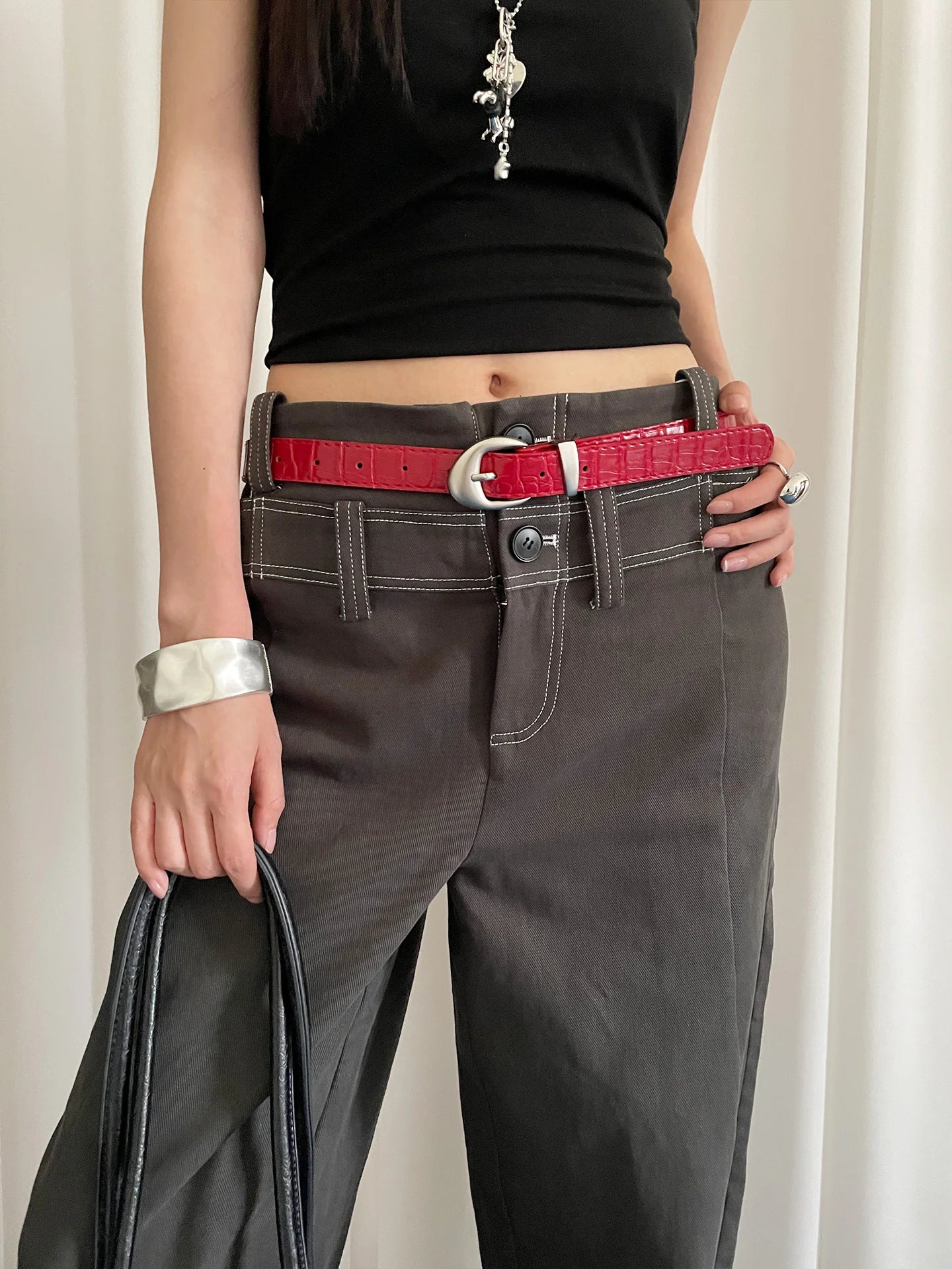 High-End Crocodile Pattern Red Thin Belt For Women 2025 New Niche Fashion Belt For Skirts And Jeans