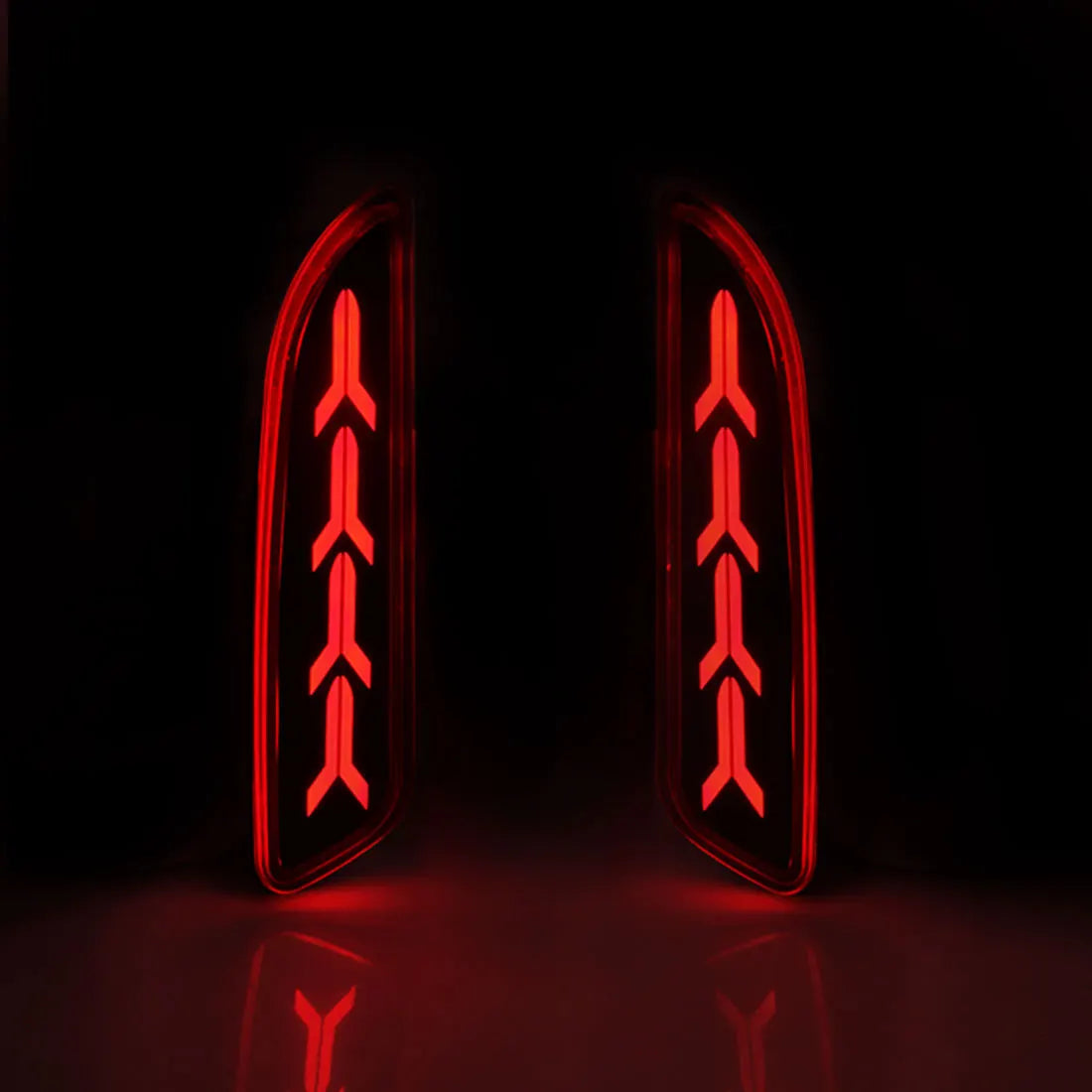 LED Rear Bumper Reflector Light For Toyota Corolla Cross 2020 2021 Car Strop Brake Warning Start-up Dynamic Turn Signal Lamp 12V