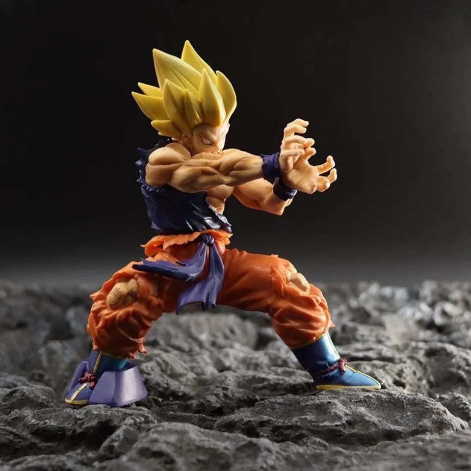 Dragon Ball Z Son Goku Battle Damage Shockwave Manga Statue PVC Action Figure