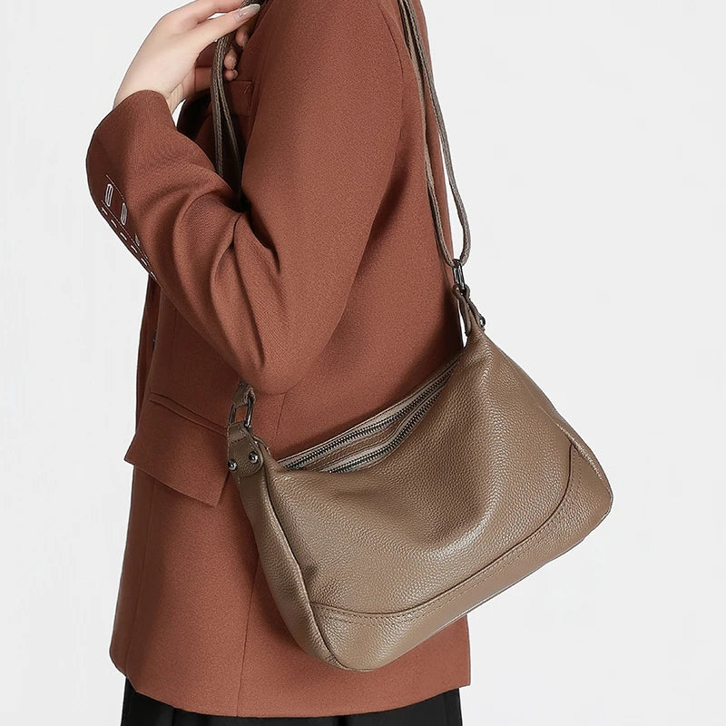 Genuine Leather Hobo Bag for Women Large Capacity Soft Leather Crossbody Shoulder Bag Vintage Casual Everyday Commute Tote Bag