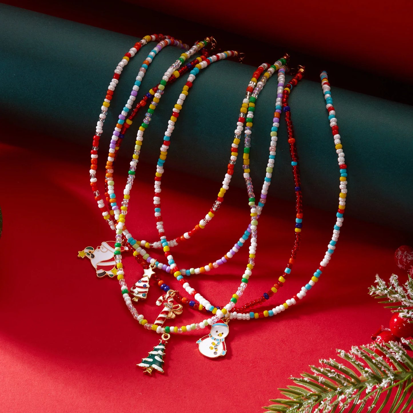 7pcs/Set Handmade Beads Christmas Necklaces for Women Girls Xmas Tree Santa Claus Snowman Pendant Necklace New Year Jewelry Gift
