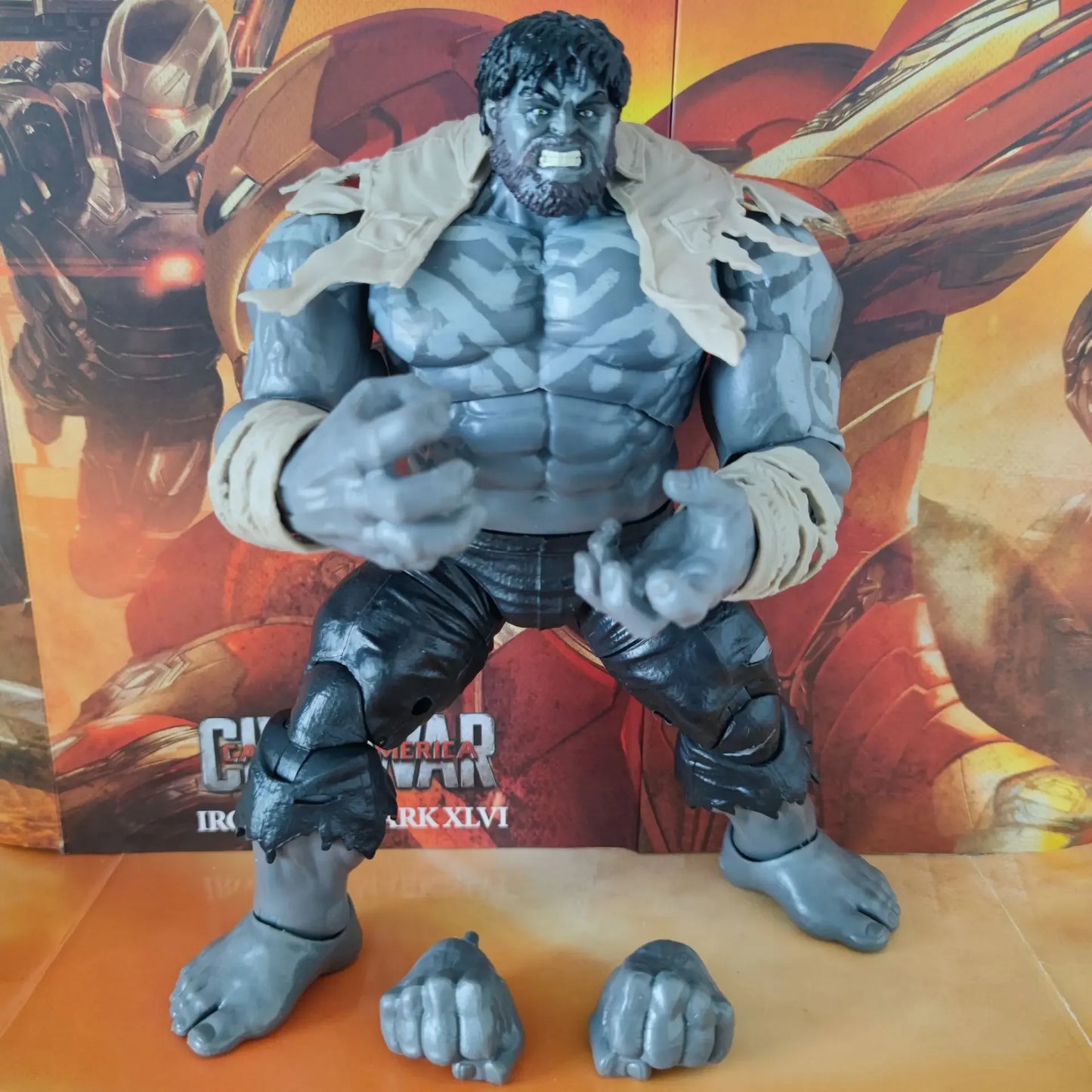 Marvel Legends Incredible Hulk Outback Gray 8" Loose Action Figure