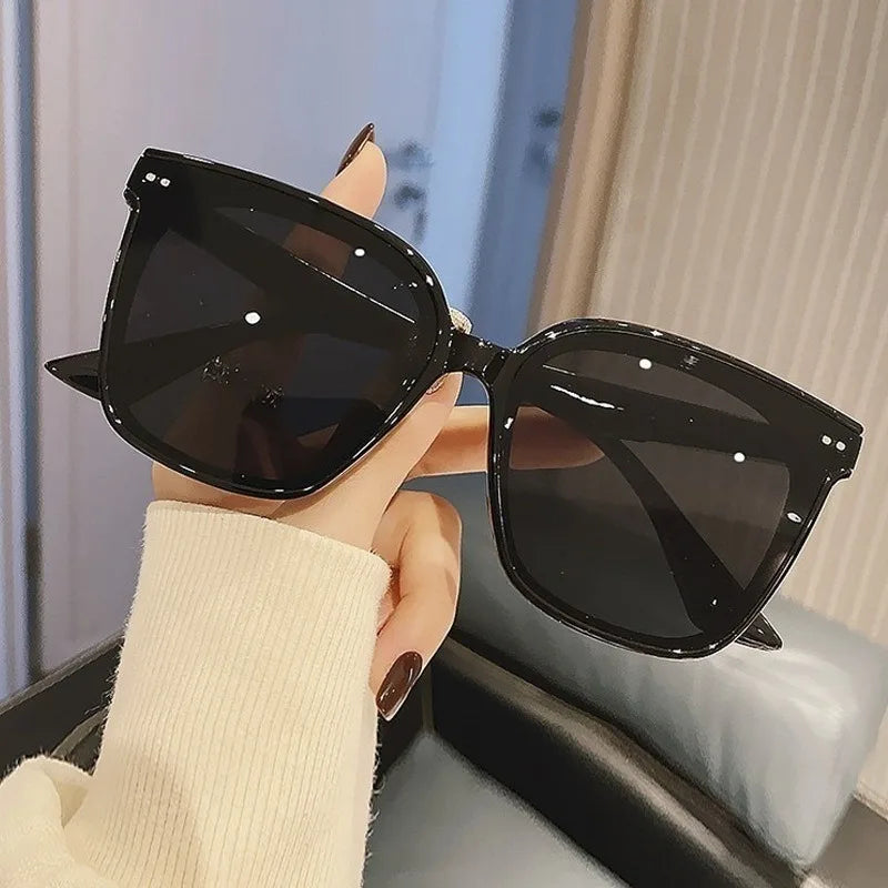 Korean Version Sunglasses Retro Square Large Frame Rice Nail Sunglasses Ins Men and Women Senior Sense Street Patting Glasses