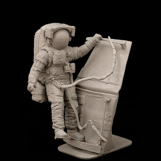 1:24 Cast Resin Model Assembly Kit, GK, Space Astronaut, Unpainted, Requires Assembly