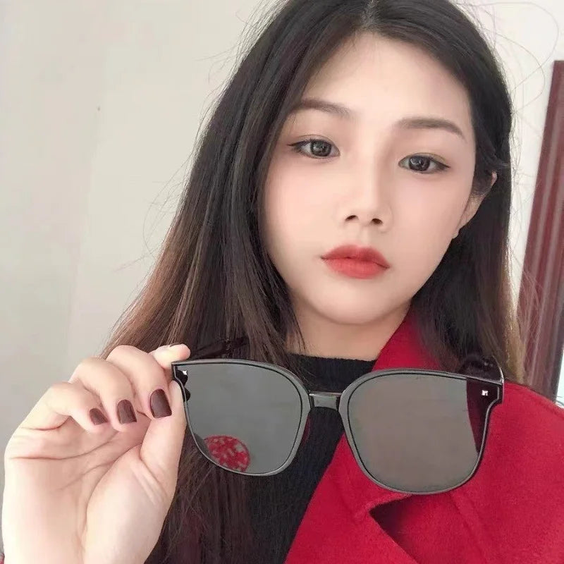 4PCS Folding Sunglasses for Men Women Sun Protection Outdoor Driving Summer Traveling Foldable Convenient Korean Sun Glasses
