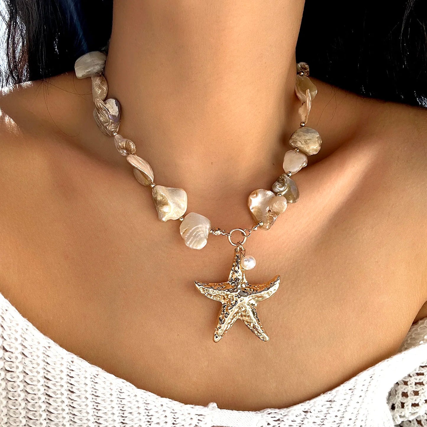 Bohemia Big Starfish Conch Pendant Choker Necklace for Women Summer Beach Irregular Shell Beaded Chain Necklace Vacation Jewelry