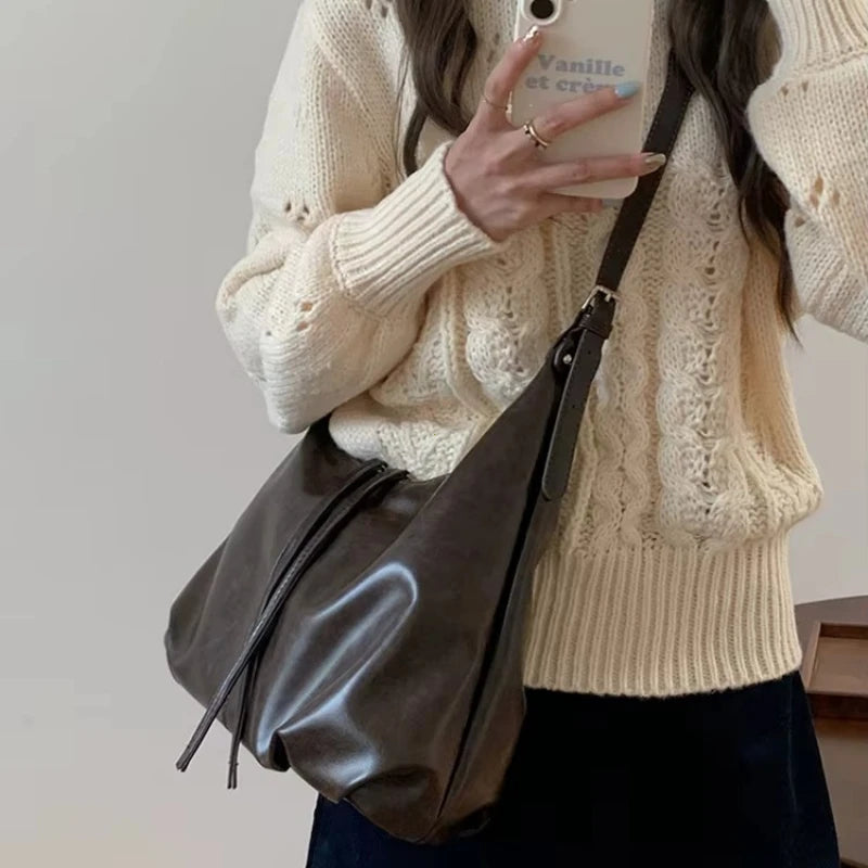 2026 New Retro Underarm Bag Fashion Leisure Large Capacity Shoulder Bag Women's Daily Commuter Handbags Women's Crossbody Bag