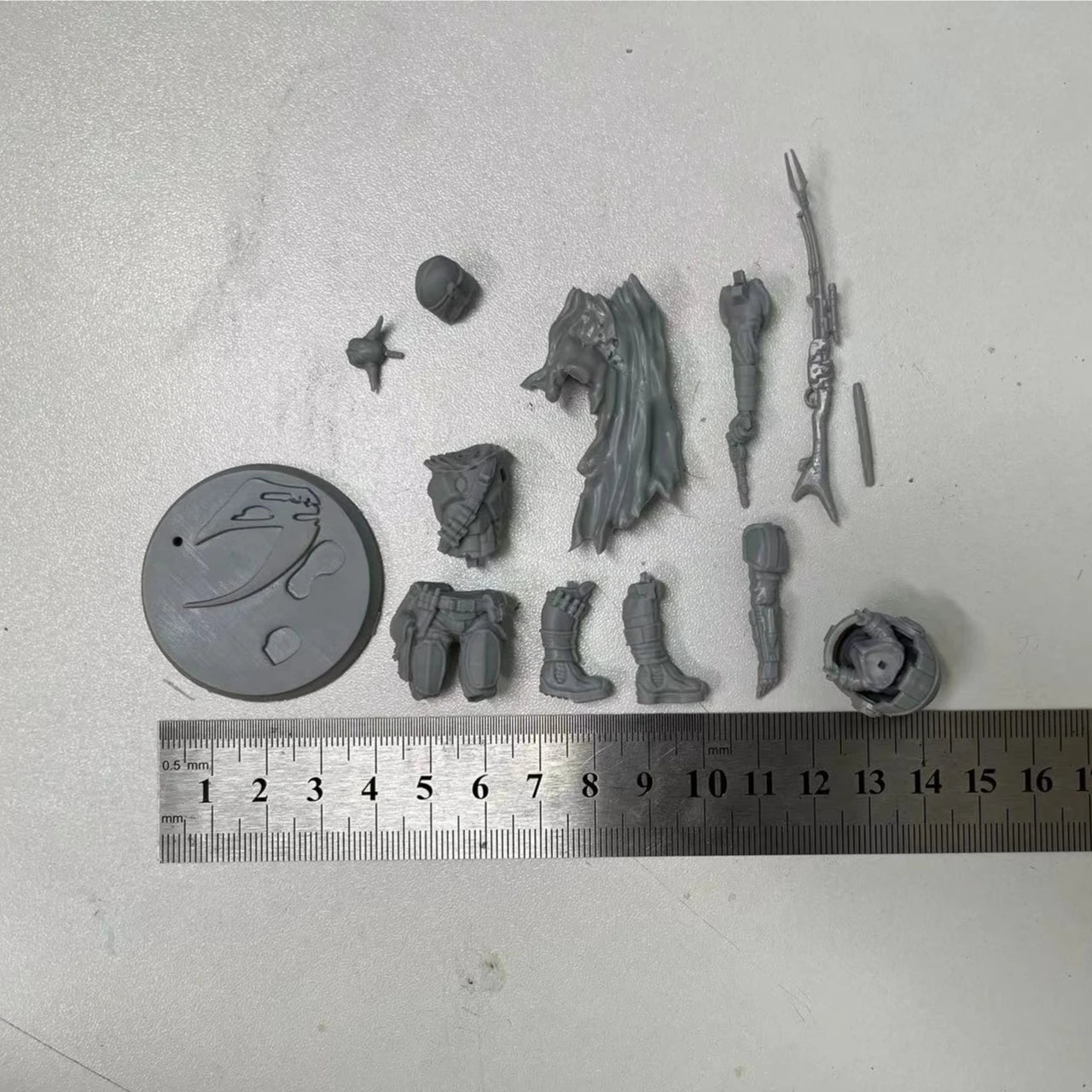 Alien Warrior 1/24 Scale Resin Figure Model Unassembled & Unpainted Garage Kit