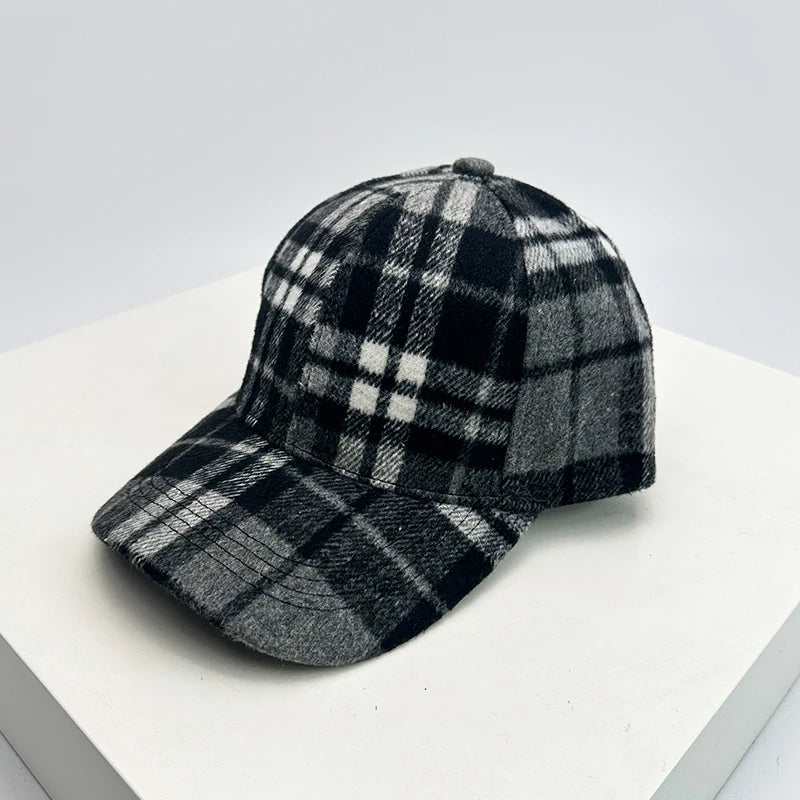 New Unisex British Style Plaid Color Block Baseball Hats Sunshade Casual Warm Retro Peaked Caps Versatile Fashion Hardtop Stripe