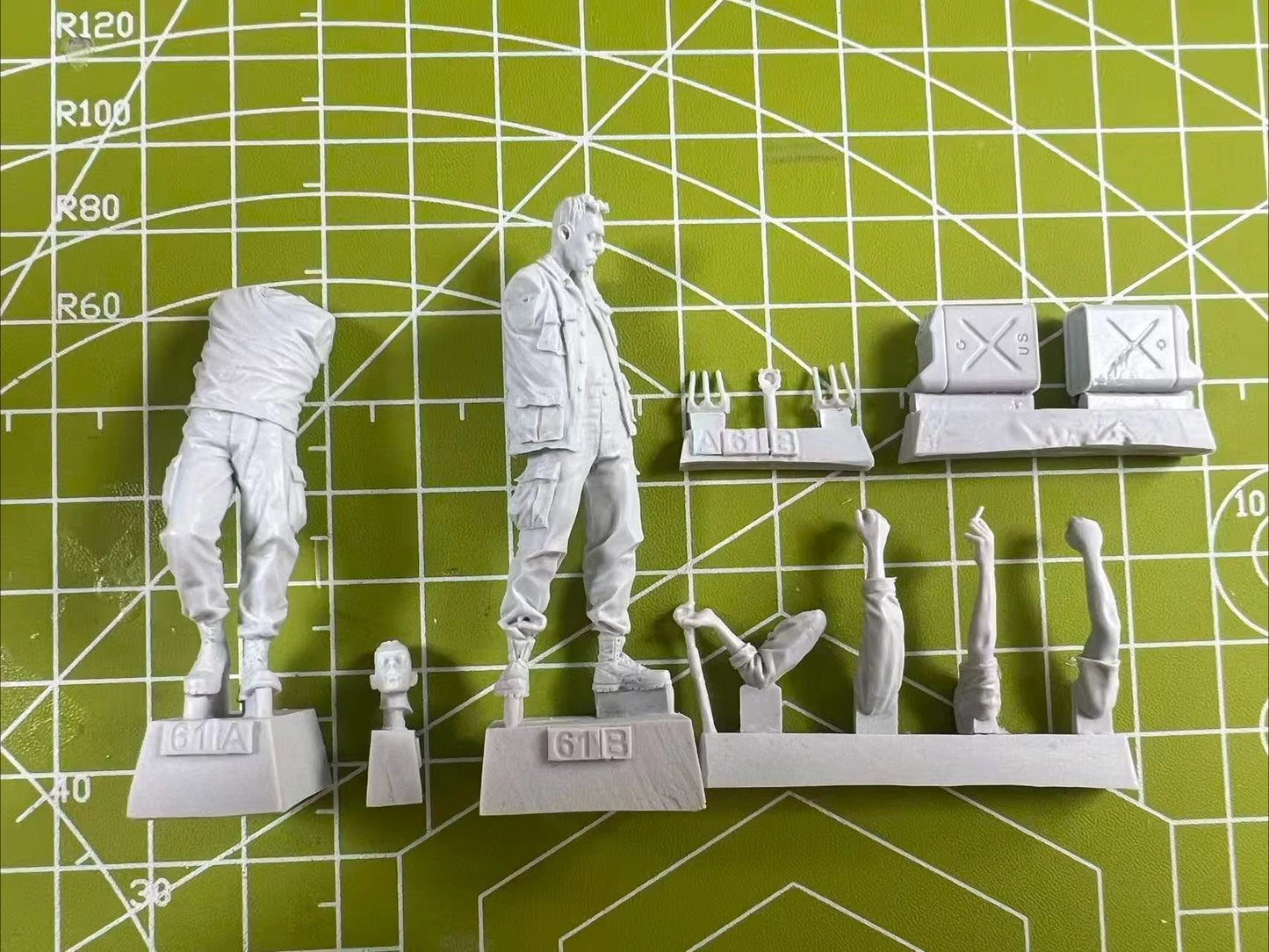 Precision 1/35 Casting Resin Model US Army Tank Refueling Officer 2-Person Scene Model Toy Unpainted