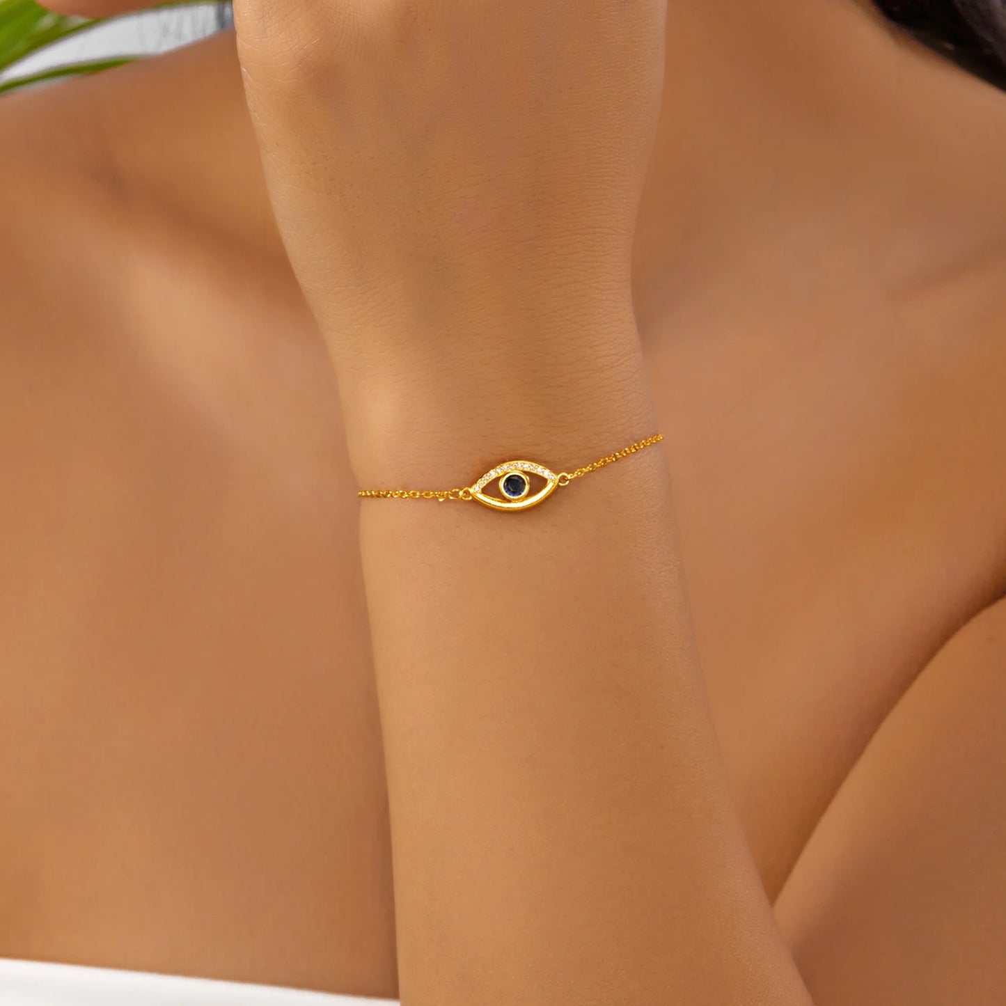 Turkish Lucky Evil Eye Pendant Necklace For Women Gold Color Luxury Inlaid Zircon Clavicle Chain Necklace Daily Party Jewelry