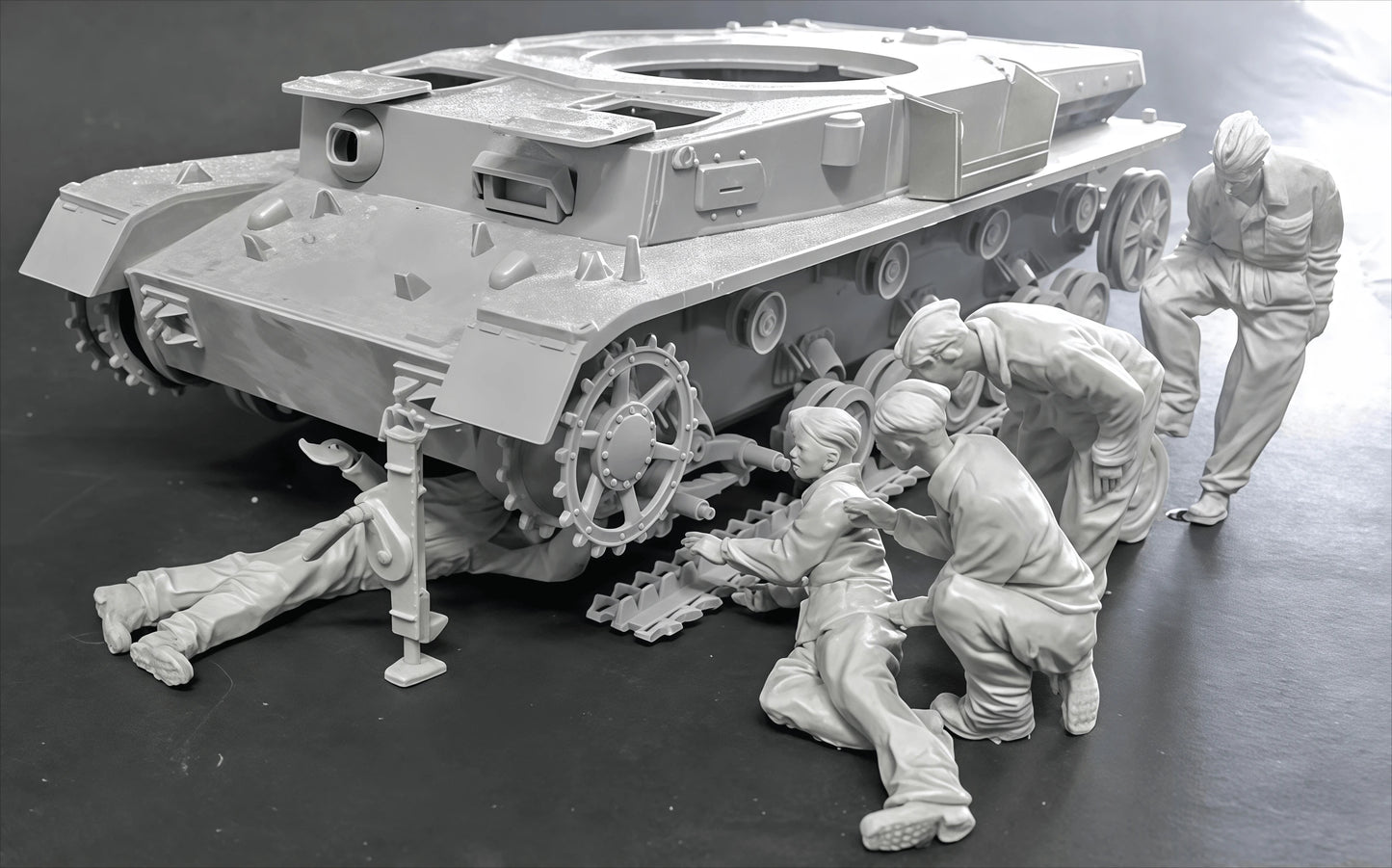 1: 35 Casting Resin Model Assembly Kit GK, Tank Maintenance Engineer 5 People, Unpainted Needs To Be Assembled