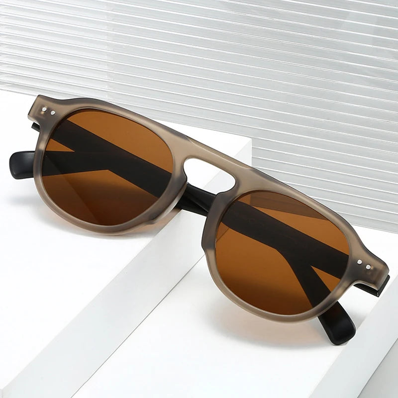 JNPCXI New Retro Square TR90 Women Sunglasses Fashion Rivets Men Punk Gradient Tea Sun Glasses Shades UV400