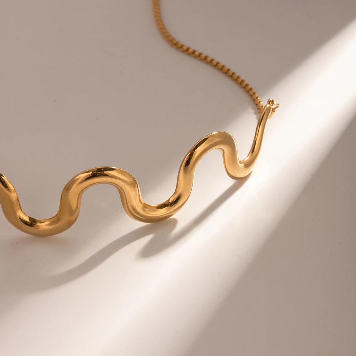 Uworld 18k gold color stainless steel wave pull-out necklace Women Statement Metal Plated Trendy Fashion 2023 Jewelry  목걸이