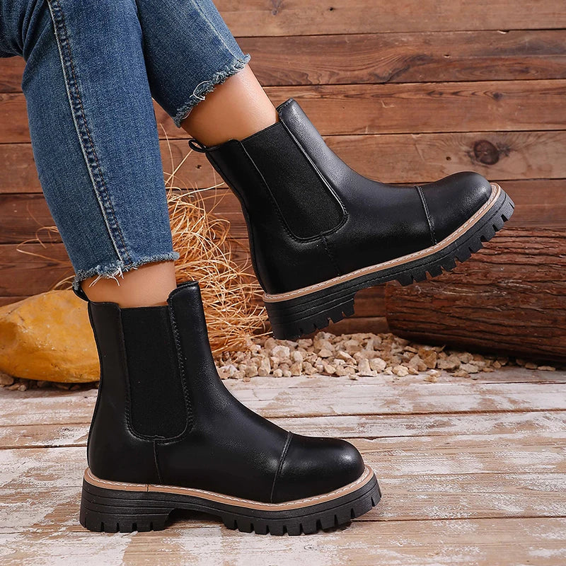 Autumn Winter Platform Chelsea Boots Women Slip On Plus Size 43 Thick Sole Ankle Boots Woman Fashion Non Slip Pu Leather Botas