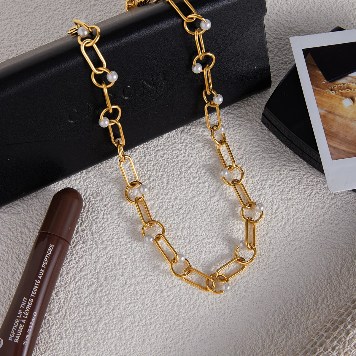 Uworld Classic Minimalist 18K Gold Color Plated Inlay Pearl Hollow Choker Necklace Waterproof Stainless Steel Women's Jewelry