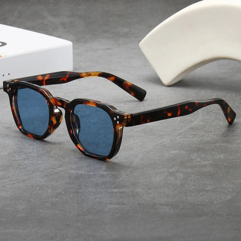 JNPCXI Fashion Square Sunglasses Men Gradient Shades UV400 Vintage Rivets Women Trending Tea Sun Glasses