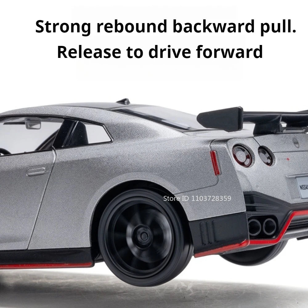 1:32 NISSAN GTR NISOM Car Toys Diecast Alloy Model Sound Light Pull Back Doors Opened Miniature Vehcies Children's Birthday Gift