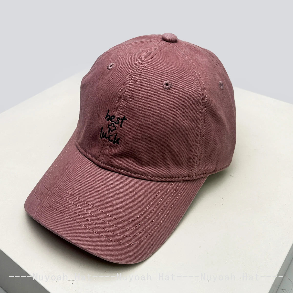 New Men Women Korean Embroidered Letters Four-leaf Clover Baseball Hats Sunshade Simple Versatile Niche Peaked Caps ins Fashion