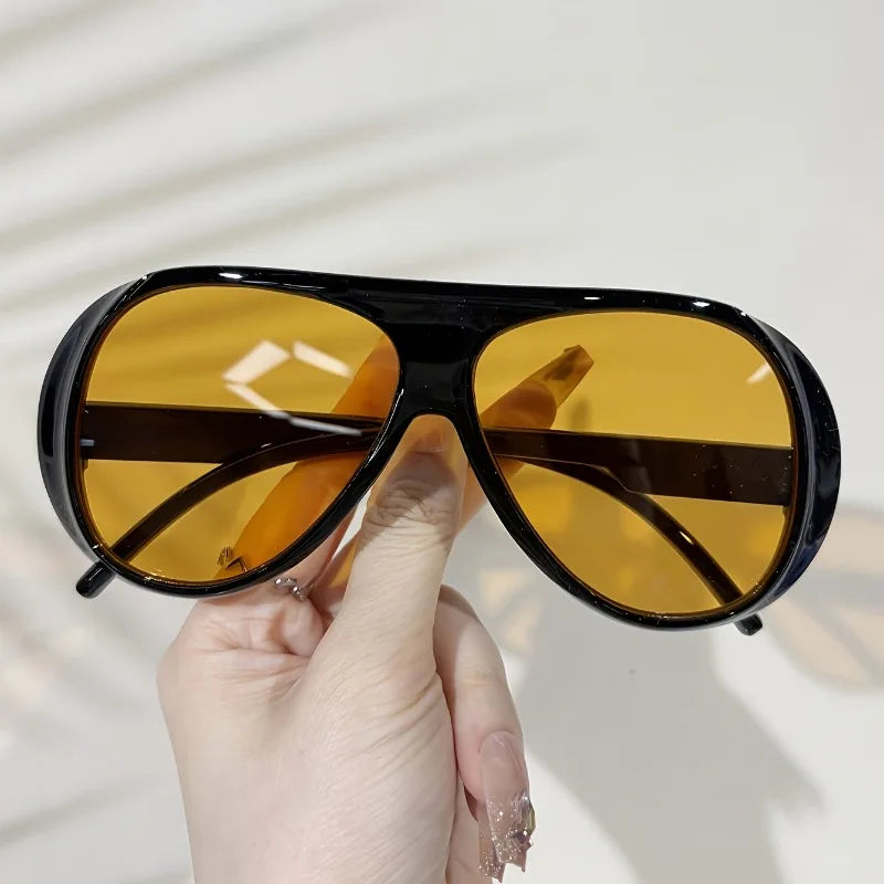 1 Pair of Women's Men's Simple Retro Classic Style Fashionable Glasses Suitable for Giving As Gifts To Friends and Daily Life