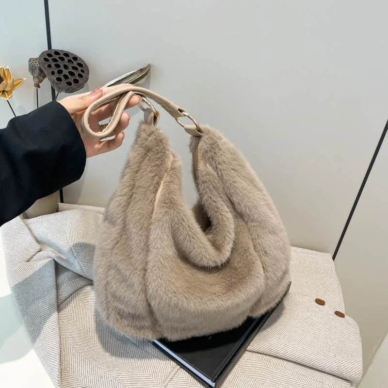 Winter Cotton Fabric Zipper Soft Shoulder Bags Large Capacity Versatile Handbags 2026 High Quality Furry Sweet Women's Bags