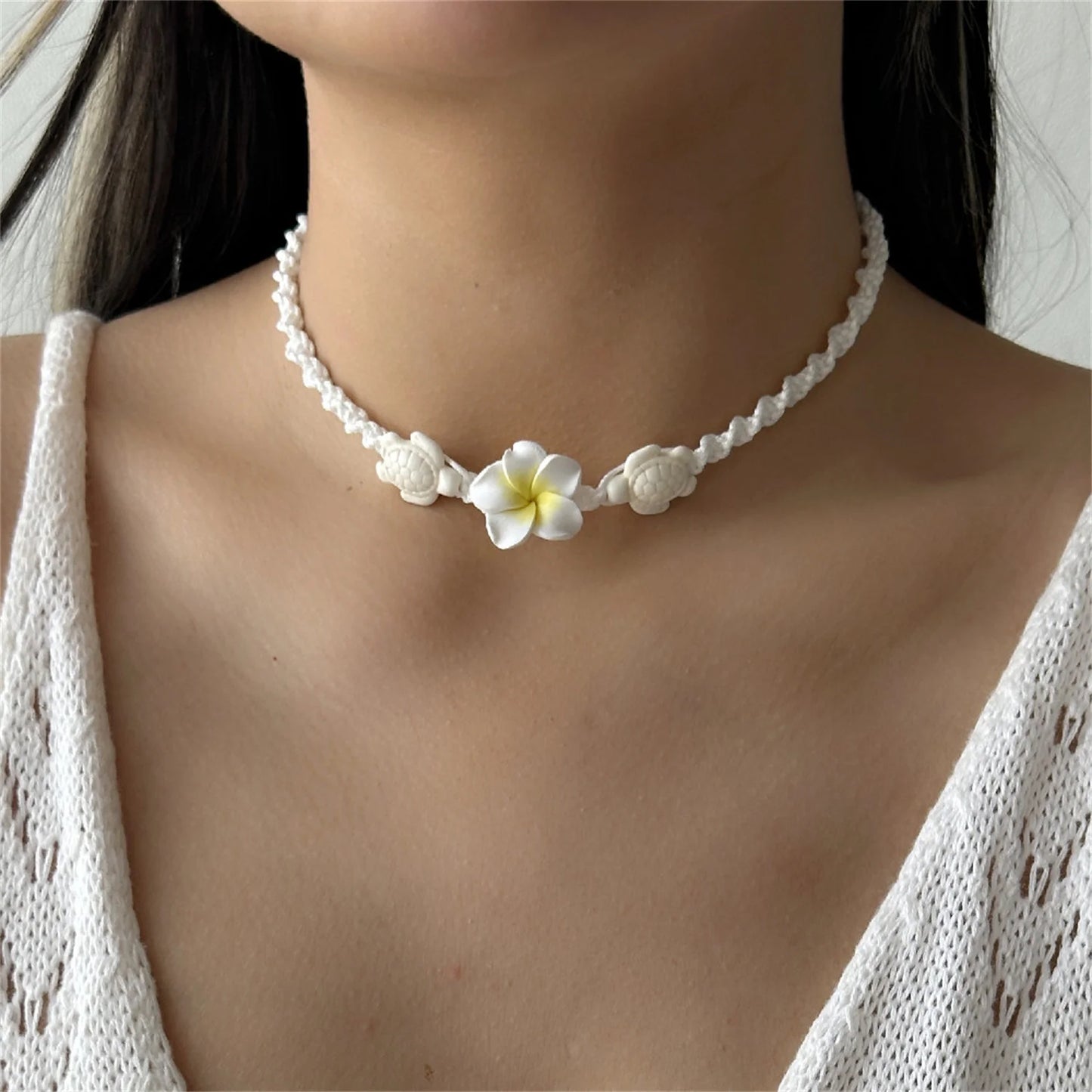 Bohemian White Plumeria Flower Necklace for Women Handmade Colorful Beaded Choker Summer Beach Vacation Jewelry Gift 2026 Trend