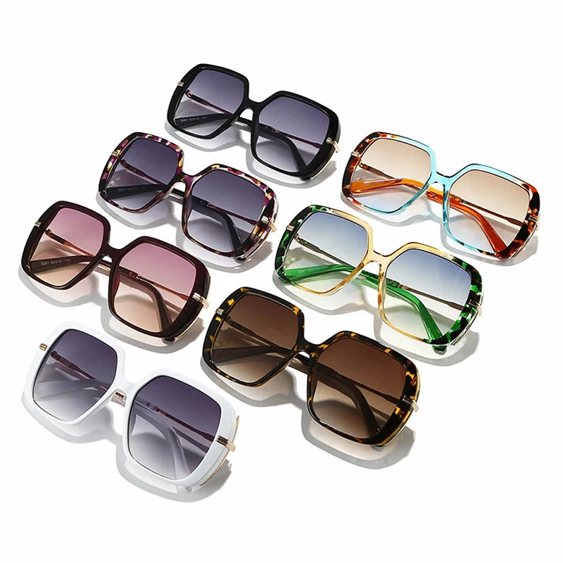 JNPCXI Retro Square Rivets Men Sunglasses Gradient Shades UV400 Fashion Green Leopard Women Clear Lens Frame