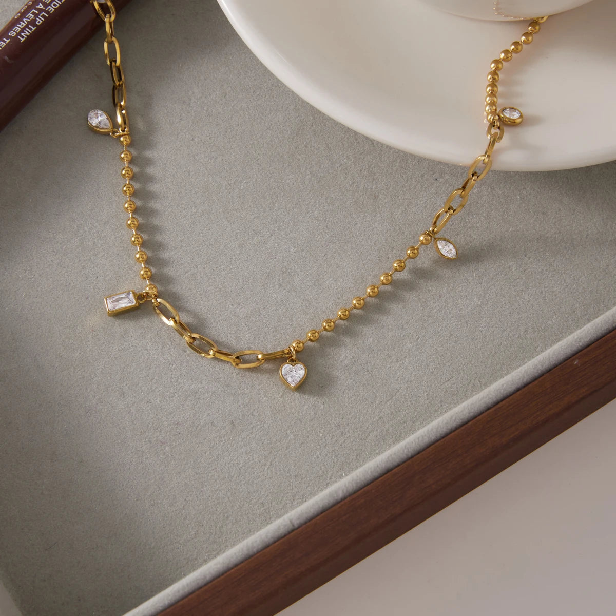 Uworld Classic Geometric Zircon Pendant Necklace For Women Minimalist 18K Gold Plated Stainless Steel Necklace Fashion Jewelry