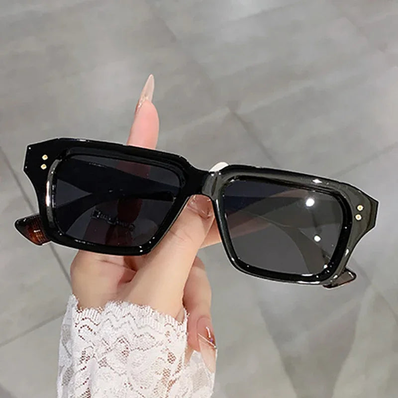 JNPCXI New Retro Square Sunglasses Women Gradient Leopard Shades UV400 Fashion Clear Lens Men Trending Rivets Frame