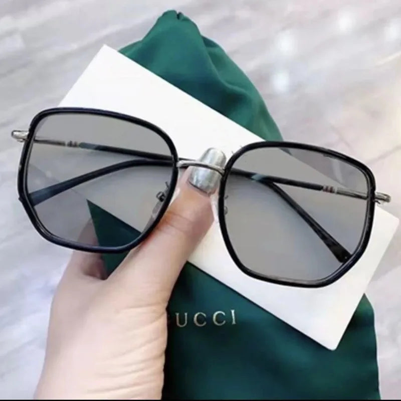 Anti Radiation Photochromic Eyeglass for Women/Men Replaceable Lens Eyeglasses Frames Retro Aesthetic Glasses