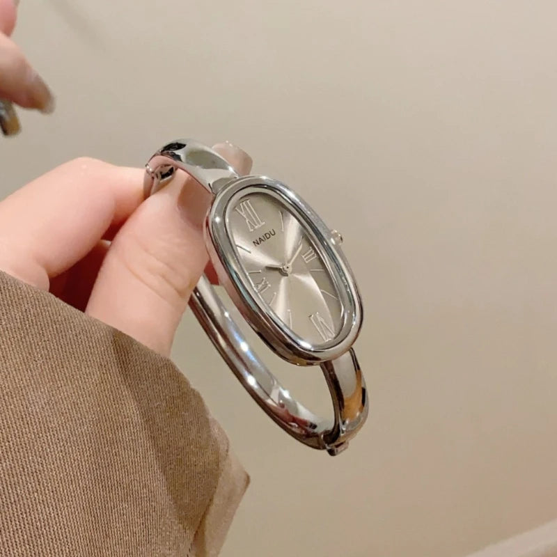 Top Brand Women Oval Roman Dial Quartz Watch Simple Gold Watch Ladies Bracelet Wristwatches Clock Dress Montre Femme Wholesale