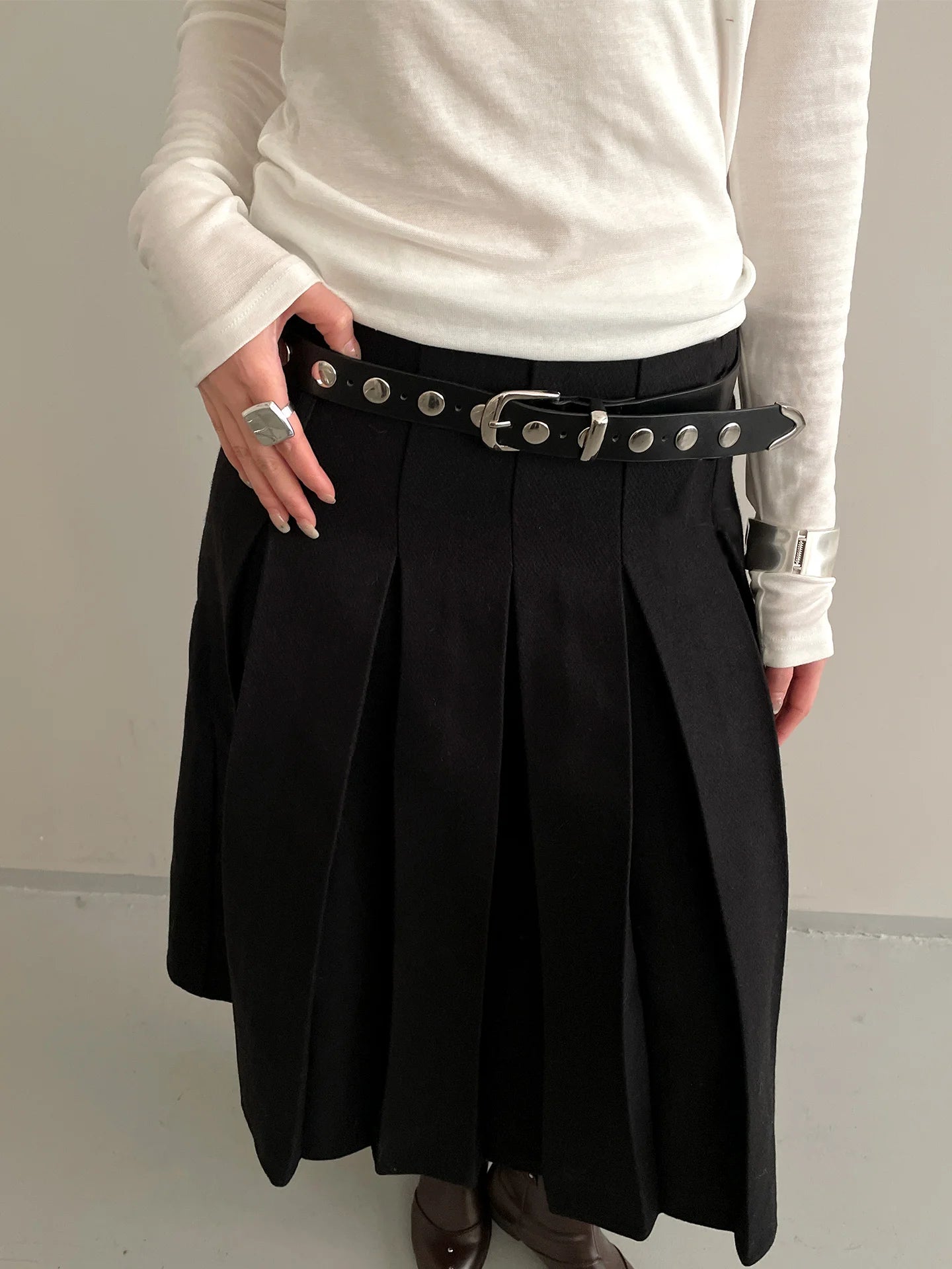 New Heavy-Duty Rivet Leather Belt Versatile Waist Belt With A Unique Accessory Belt For Women