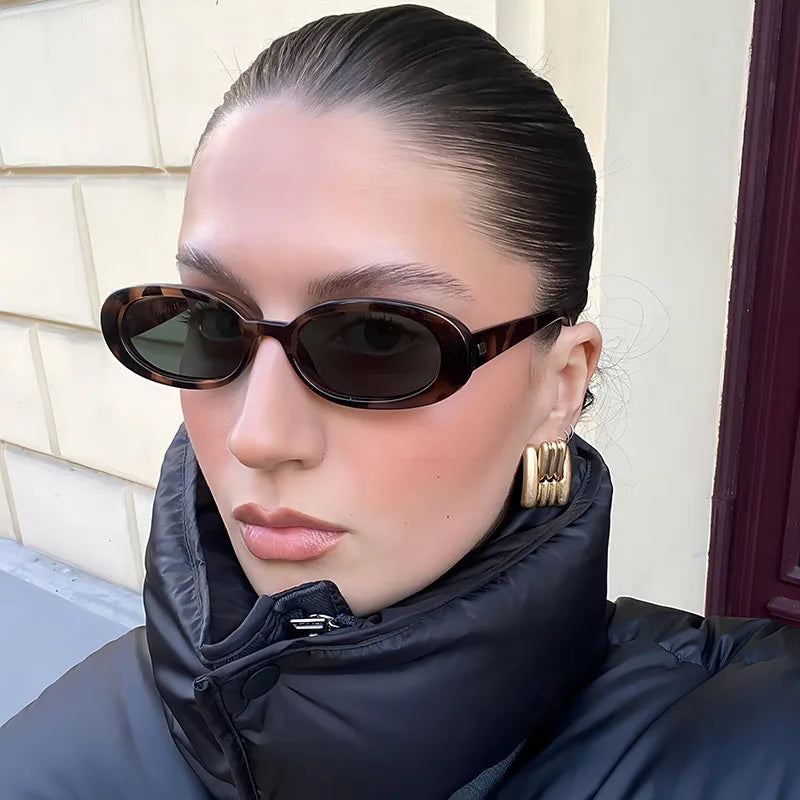 JNPCXI Vintage Oval Sunglasses Women Men Retro Rivet Gradient Amber Female Sun Glasses UV400