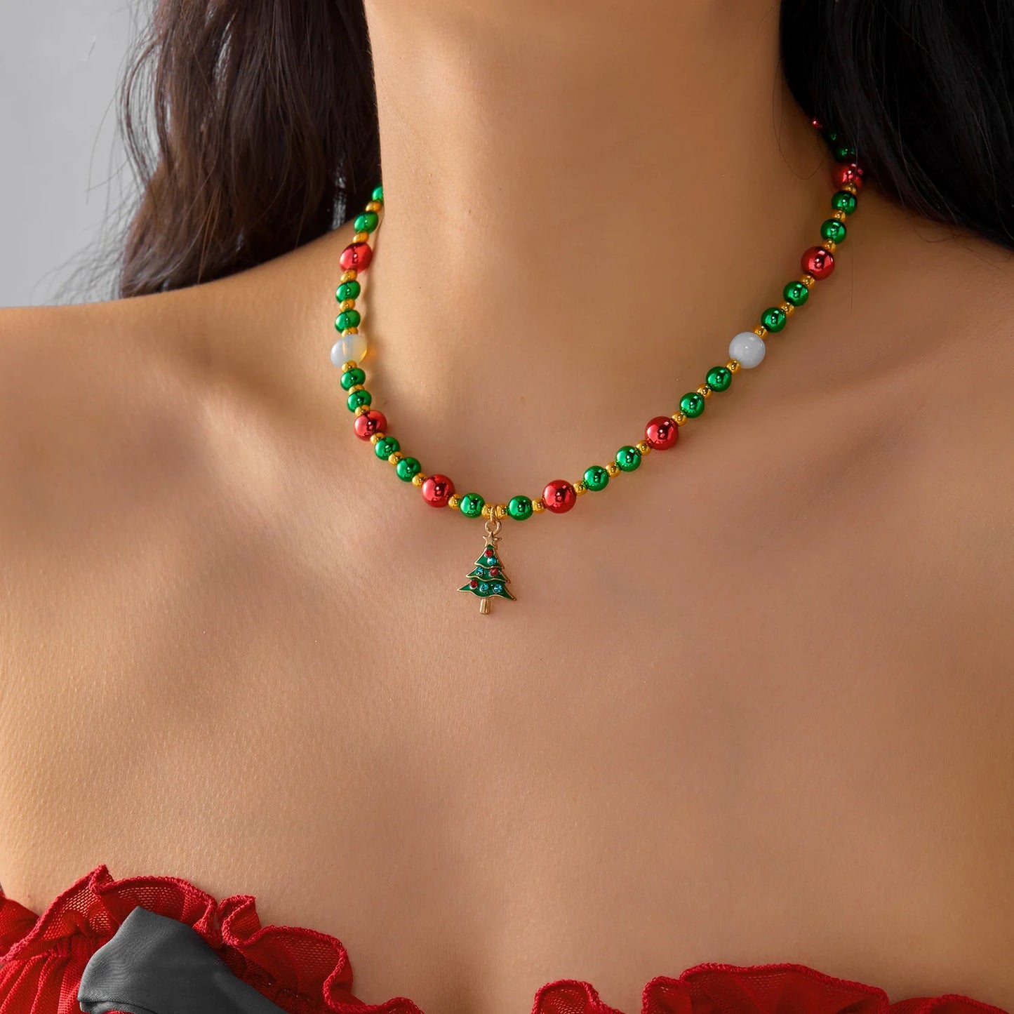 Christmas Red Green Beaded Xmas Tree Snowflake Pendant Necklace Holiday Party Jewelry Gift for Women Girls Festive Accessories