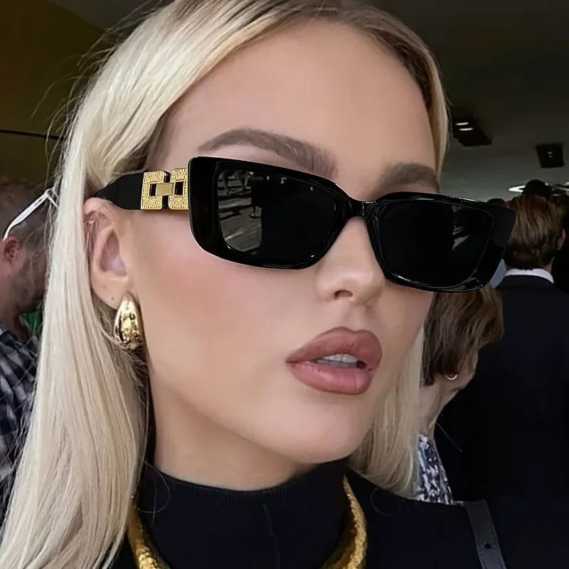 Women's Retro Anti Glare Glasses Are Suitable for Casual Wear Durable and Lightweight Frame Lenses Are Suitable for Daily